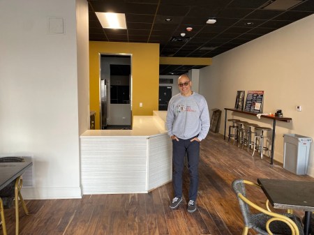 Bernard Loyd, forum cafe,